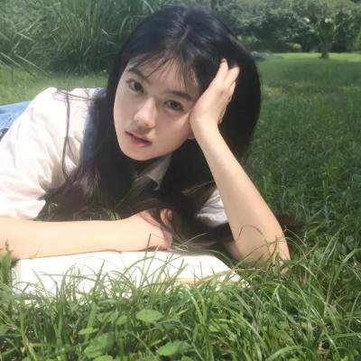 容基耶尔女士 海报